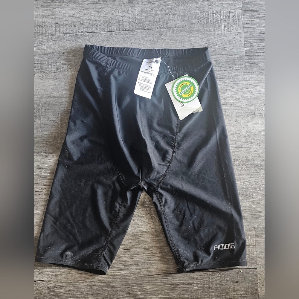NWT Piqidig boys black extra large upfront 50+ jammers